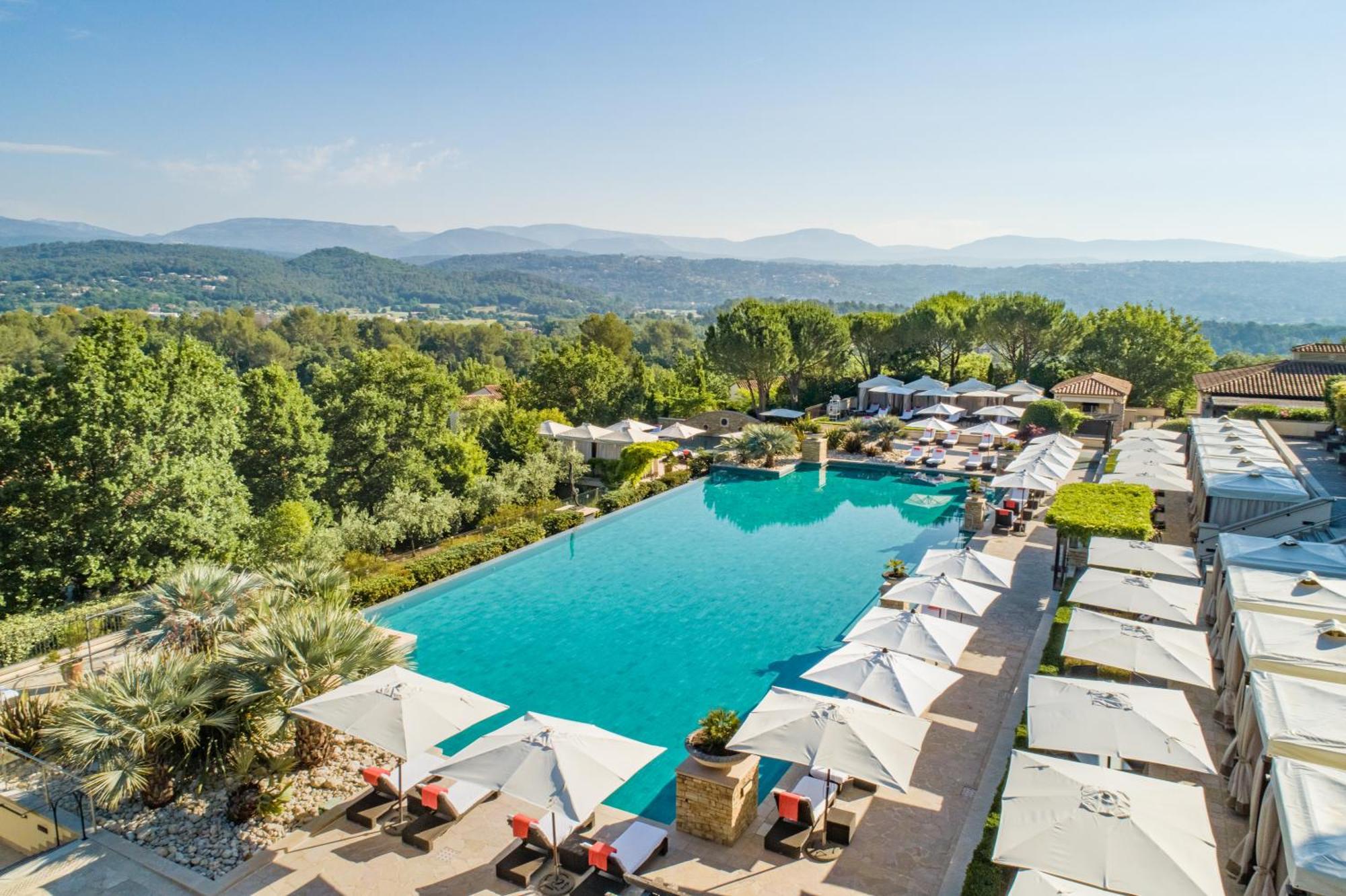 Terre Blanche Hotel Spa Golf Resort Tourrettes Bagian luar foto